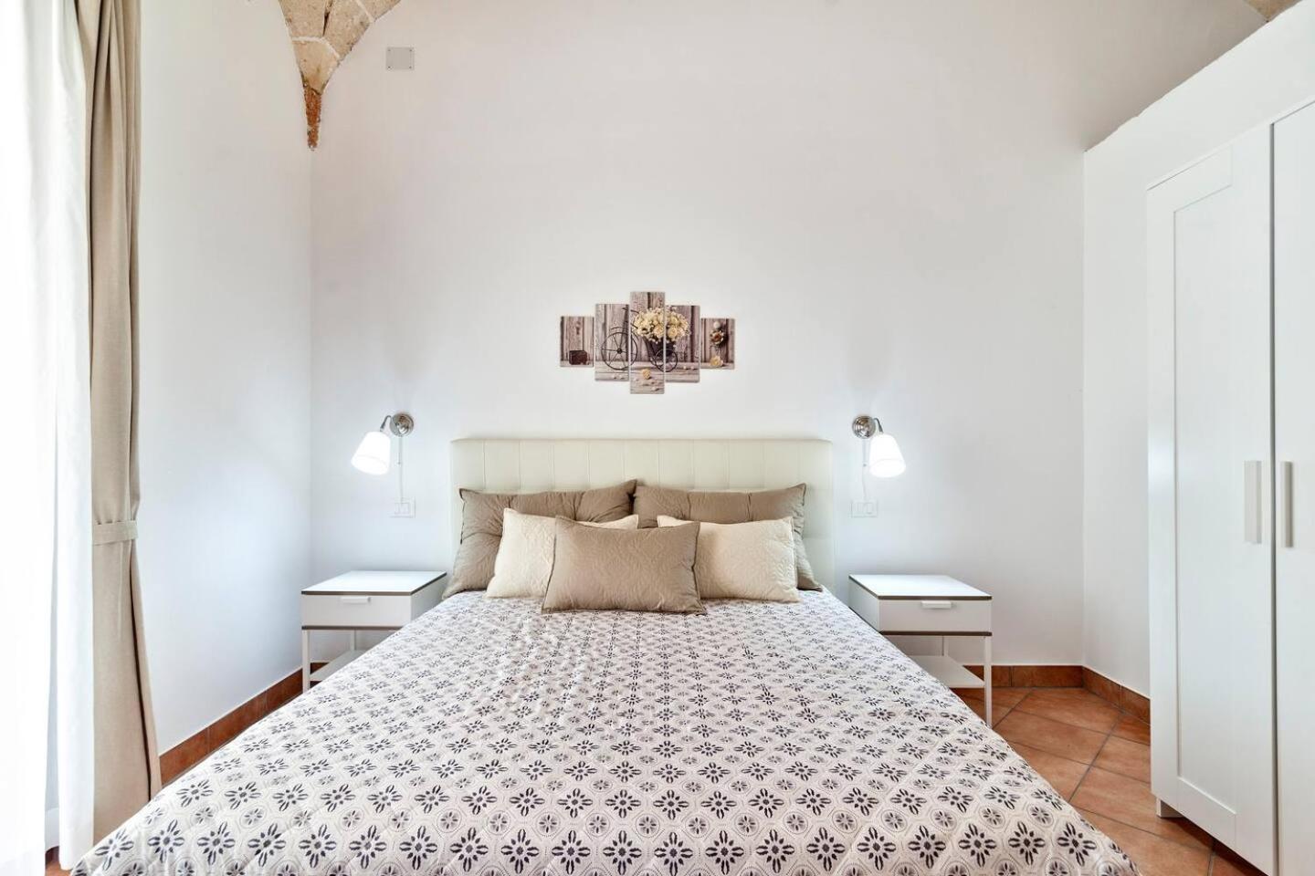 La Dimora Dei Conti Bed & Breakfast Collemeto Luaran gambar
